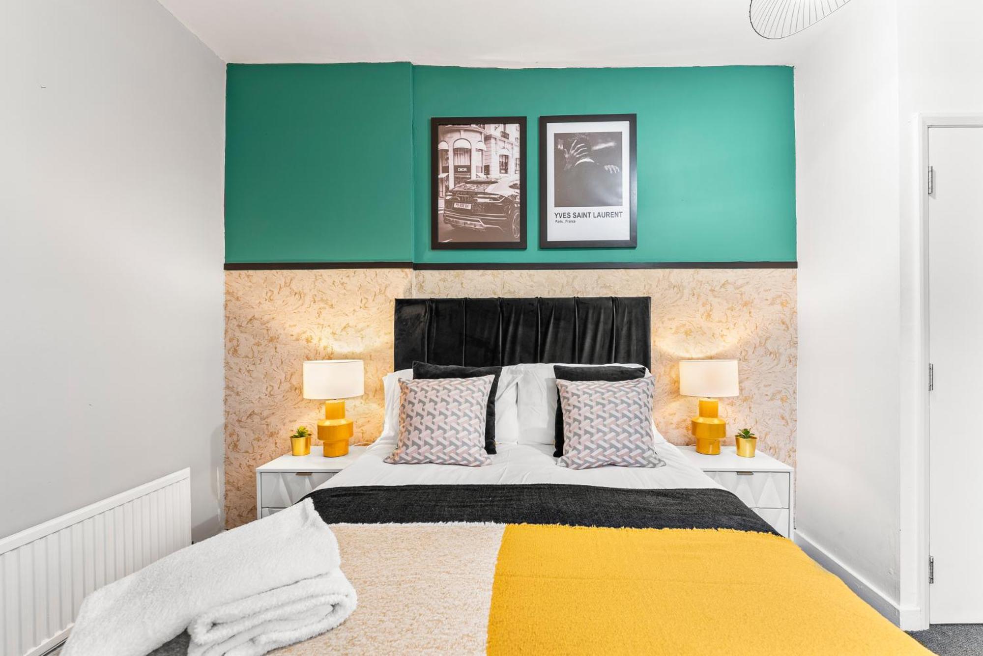 20 Percent Off! Spacious And Stylish House - Sleeps 12