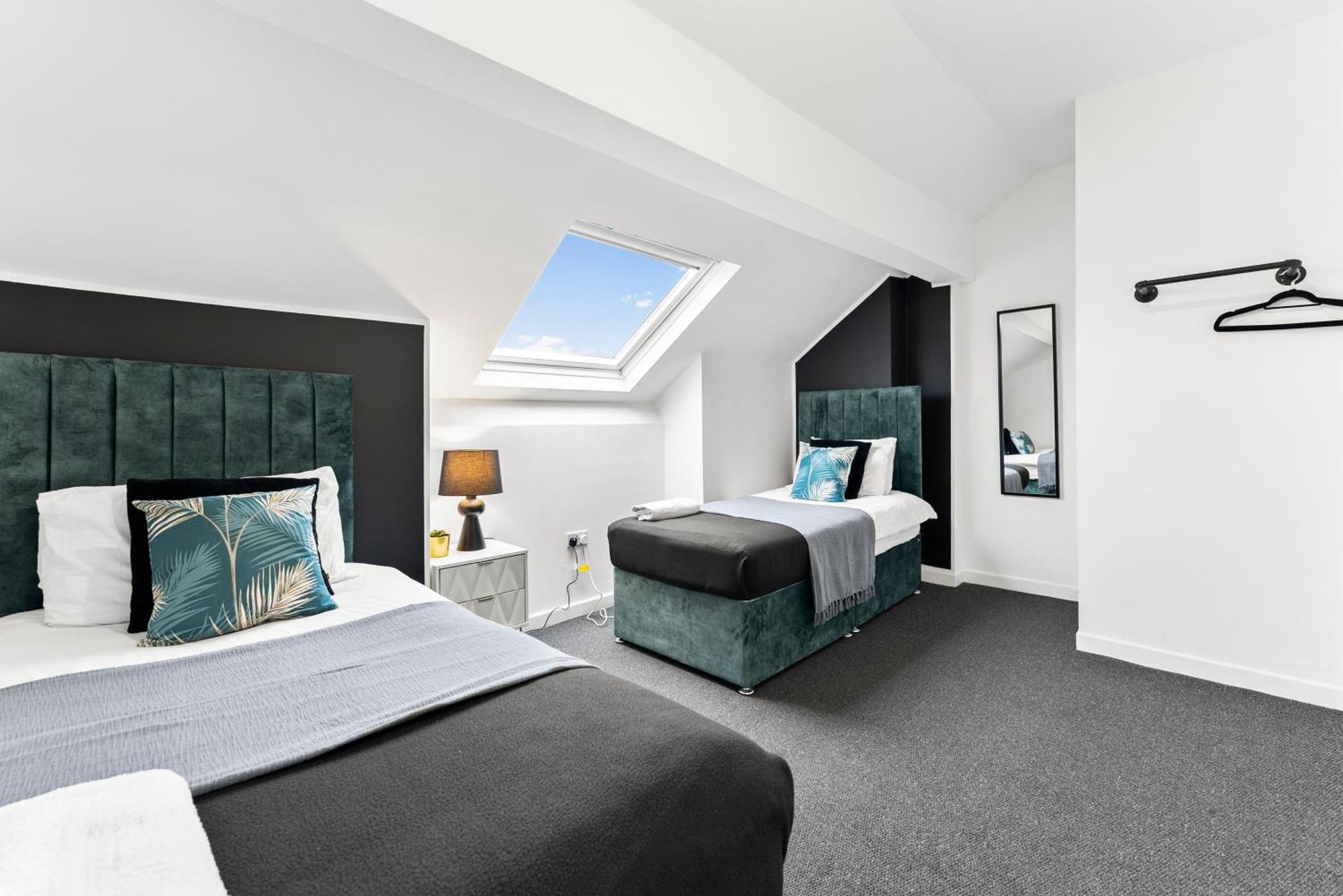 Apartment 20 Percent Off! Spacious And Stylish House - Sleeps 12 Sheffield