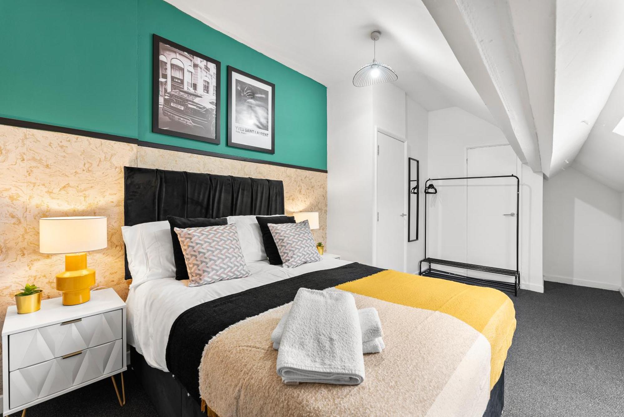 Apartment 20 Percent Off! Spacious And Stylish House - Sleeps 12 Sheffield